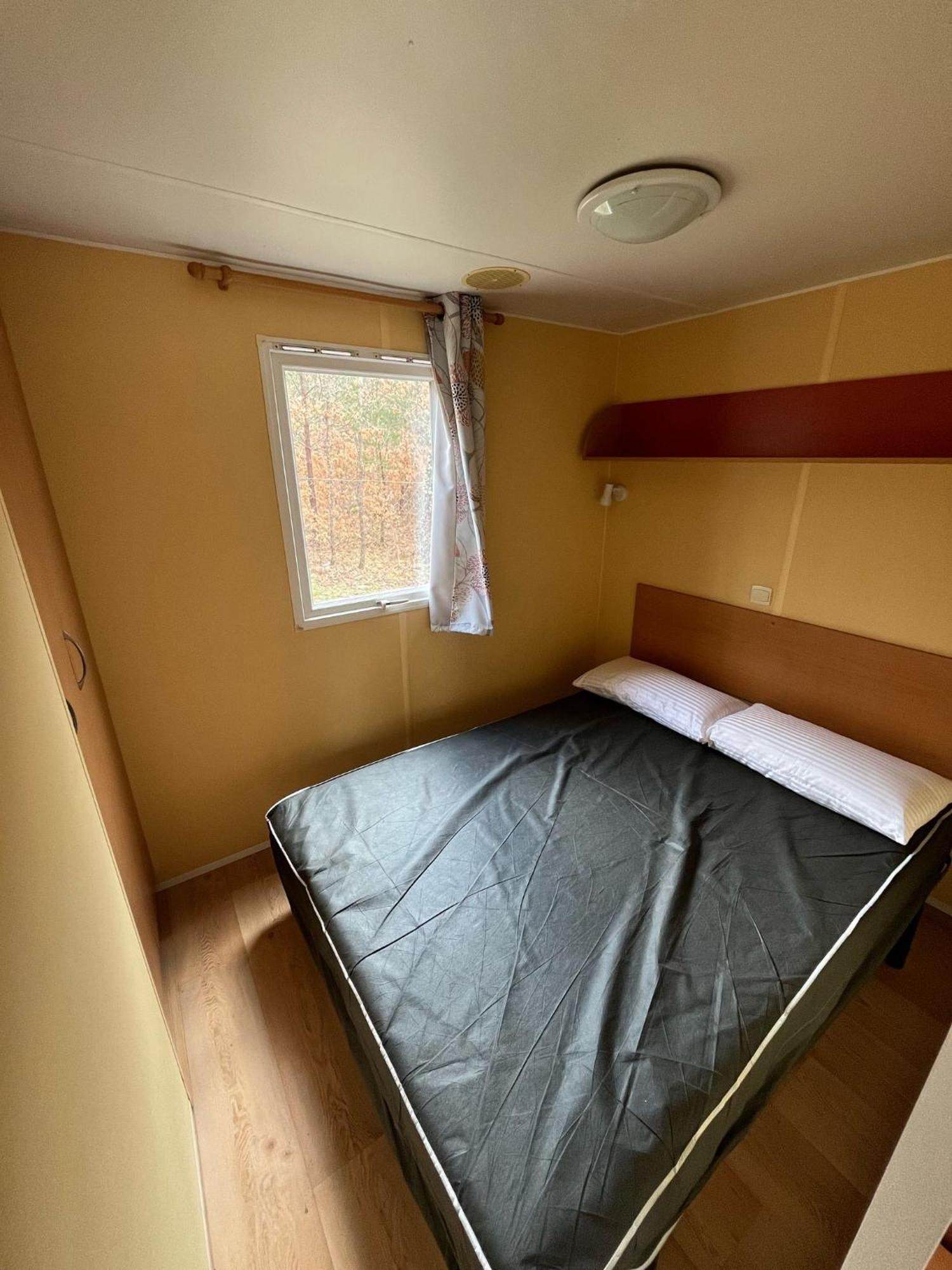 Camping Cobijo 比努埃萨 外观 照片