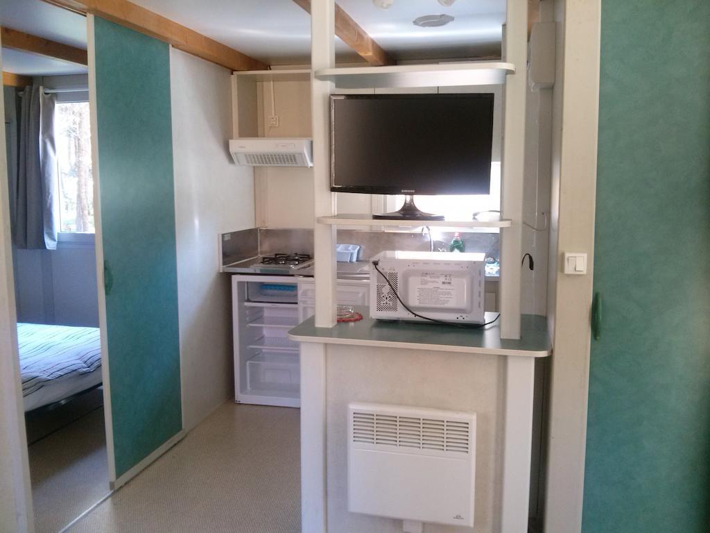 Camping Cobijo 比努埃萨 客房 照片