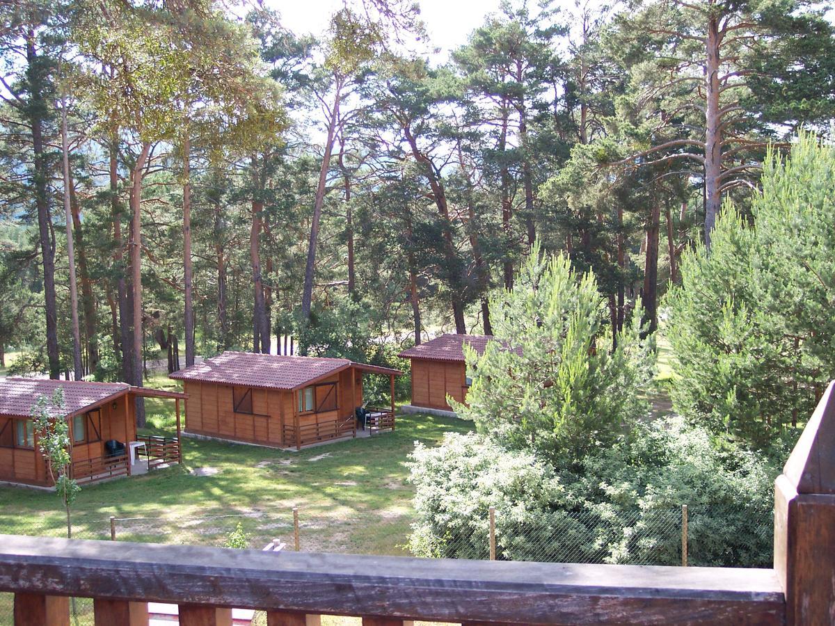 Camping Cobijo 比努埃萨 外观 照片